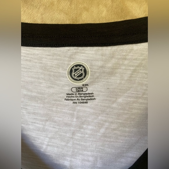 NWT NHL Anaheim Ducks Women's Black and White Raglan Top 100% Cotton Large - Picture 3 of 6